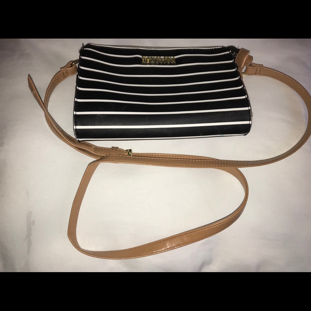 Kenneth Cole Reaction Purse